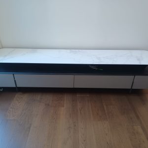 Marble TV Stand (80% New) Dimensions: 200cm (W) * 40cm (D) * 46cm (H)
