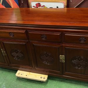 Chinese-style Refurbished Rosewood Floor Cabinet. Dimensions: 168cm (W) * 51cm (D) * 87cm (H)