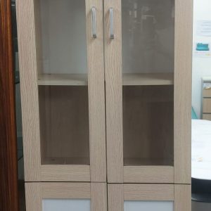 兩尺玻璃儲物櫃 (70%新)- 尺寸: 61cm(寬)* 32cm(深)* 199cm(高)