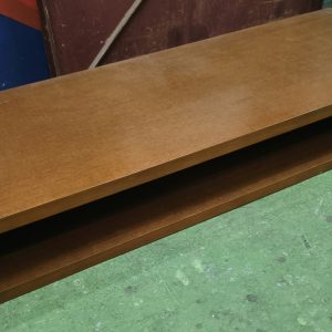 實木電視櫃/ 茶几(70%新)- 尺寸: 150cm(寬)* 50cm(深)* 25cm(高)