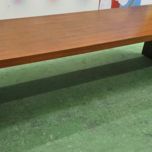 Solid wood coffee table (70% new) - Dimensions: 160cm (width) * 50cm (depth) * 46cm (height)