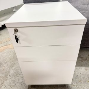辦公室櫃仔 (75%新) 尺寸: 41cm(寬)* 49cm(深)* 65cm(高)