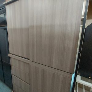 Four-foot wardrobe (75% new) Dimensions: 120cm (width) * 61cm (depth) * 206cm (height)