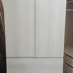 Custom-made Tall Wardrobe (75% New) Dimensions: 100 cm (W) × 59 cm (D) × 240 cm (H)